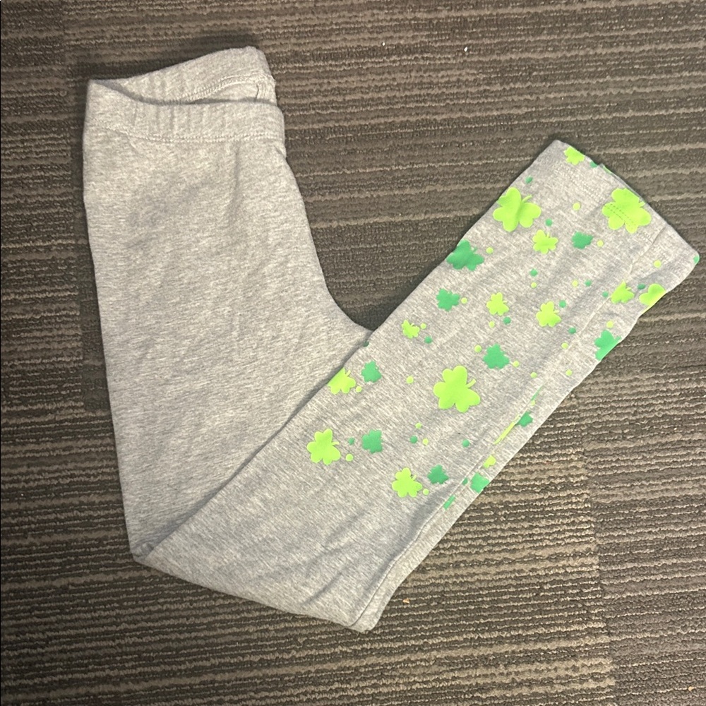Cat & Jack Gray Leggings with Green Clover Design St Patrick’s Day